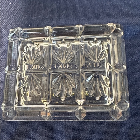 Waterford Society Enrollment Box - New In Box
Exclusive 2002 - Picture 8 of 12